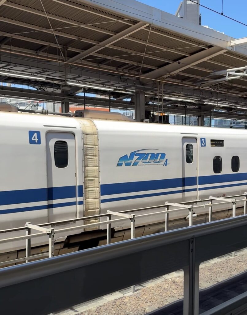 How to book Shinkansen tickets online, riding ithe N700 to Nagoya, Photo by Tokyo Becky